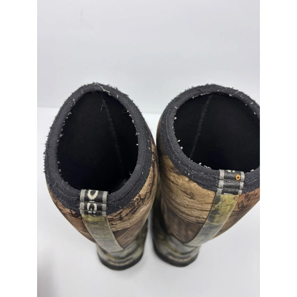 Bogs Classic High Boots Youth Size 4 Camo Waterproof Rain Snow 61672-973